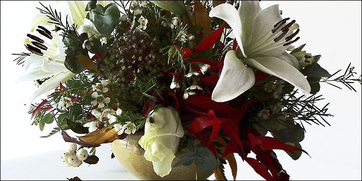 Centre table to enhance any celebration.